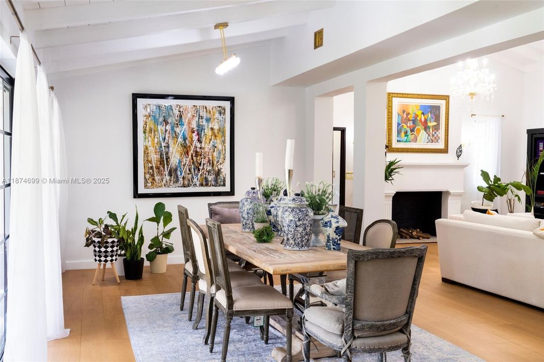 For Sale: $4,375,000 (5 beds, 5 baths, 3522 Square Feet)