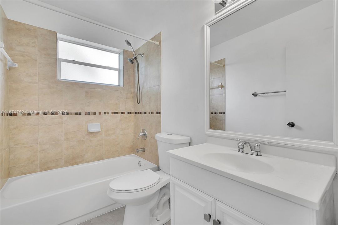 Activo con contrato: $3,000 (3 camas, 2 baños, 1473 Pies cuadrados)