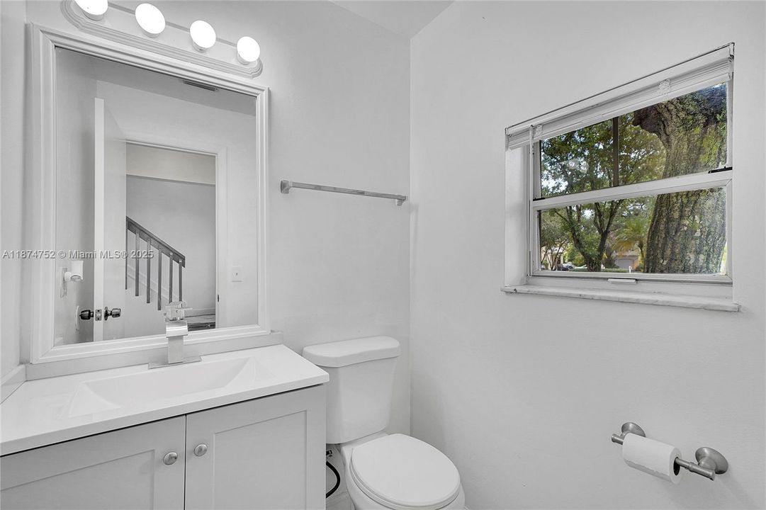 Activo con contrato: $3,000 (3 camas, 2 baños, 1473 Pies cuadrados)