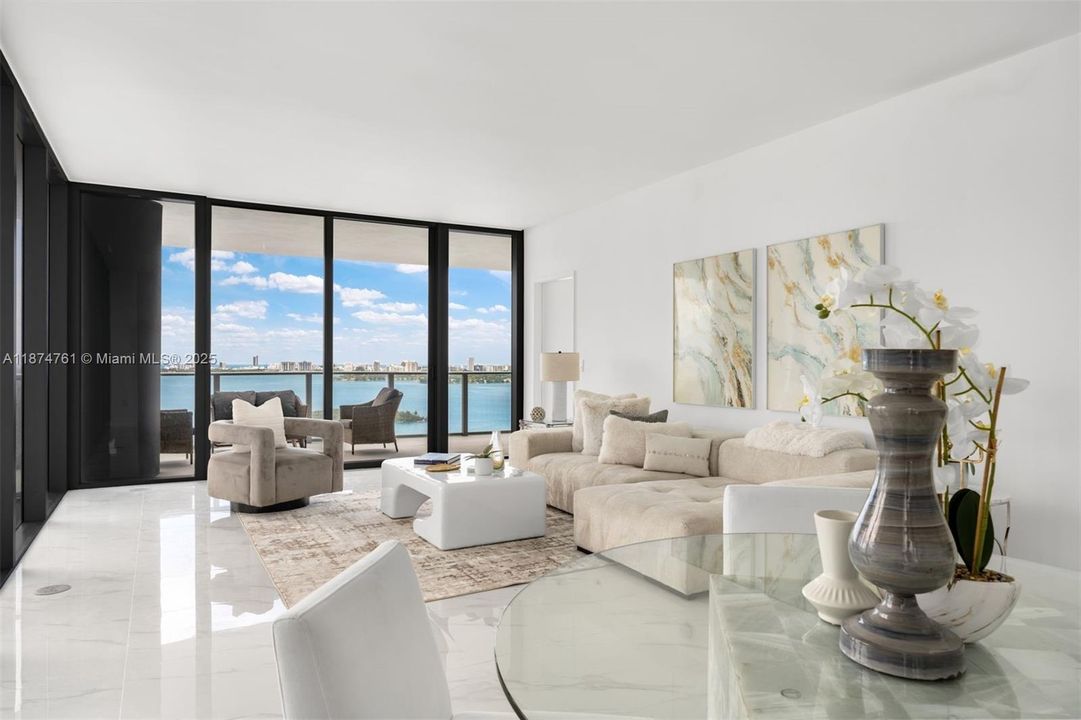 For Sale: $2,900,000 (4 beds, 5 baths, 2686 Square Feet)