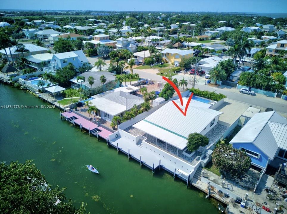 For Sale: $1,450,000 (4 beds, 4 baths, 1517 Square Feet)