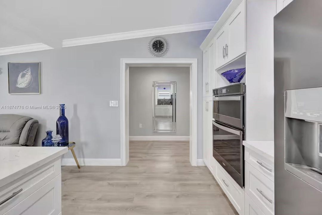 For Sale: $1,450,000 (4 beds, 4 baths, 1517 Square Feet)