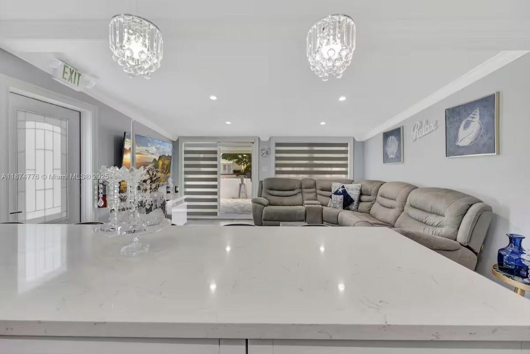 For Sale: $1,450,000 (4 beds, 4 baths, 1517 Square Feet)