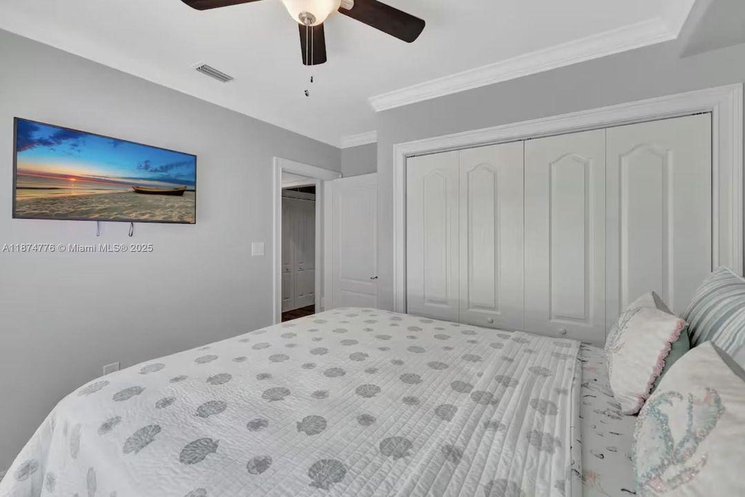 For Sale: $1,450,000 (4 beds, 4 baths, 1517 Square Feet)