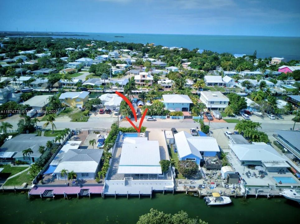 For Sale: $1,450,000 (4 beds, 4 baths, 1517 Square Feet)