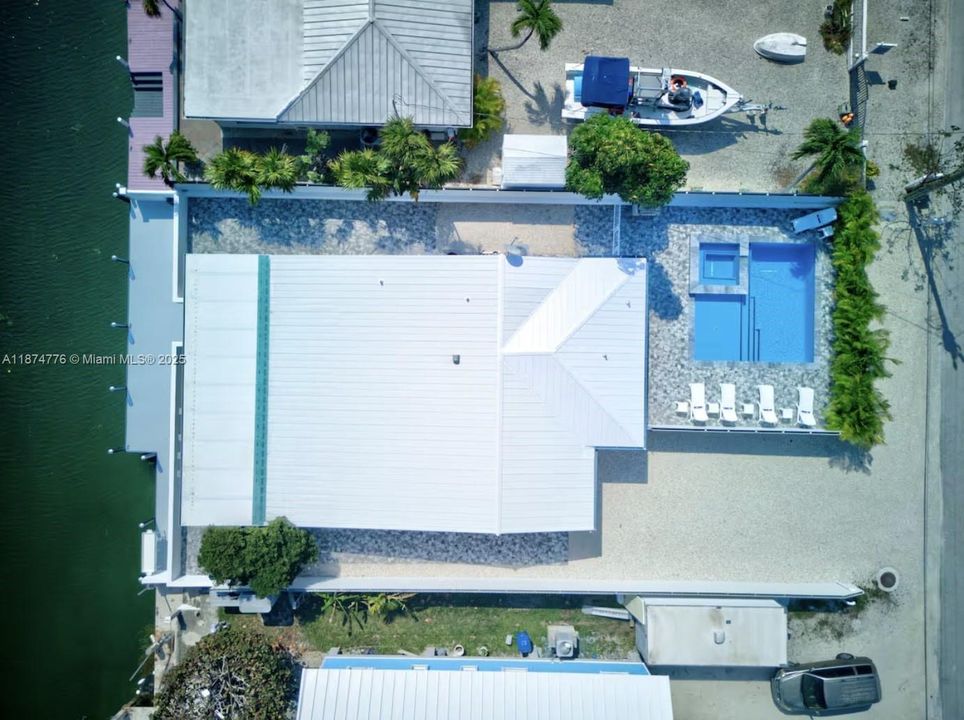 For Sale: $1,450,000 (4 beds, 4 baths, 1517 Square Feet)