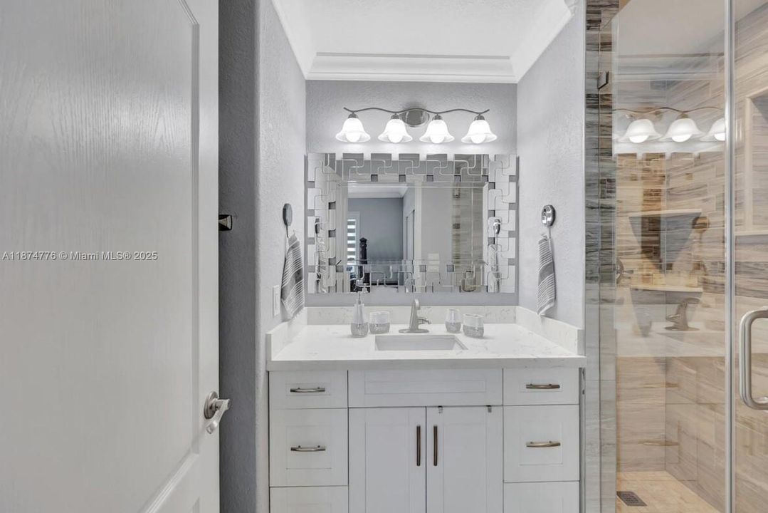 For Sale: $1,450,000 (4 beds, 4 baths, 1517 Square Feet)