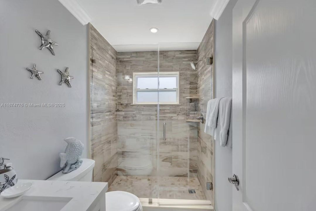 For Sale: $1,450,000 (4 beds, 4 baths, 1517 Square Feet)