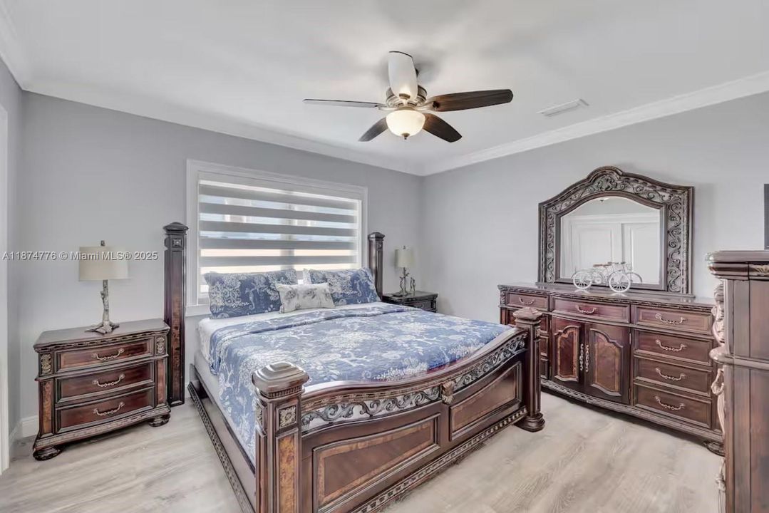 For Sale: $1,450,000 (4 beds, 4 baths, 1517 Square Feet)