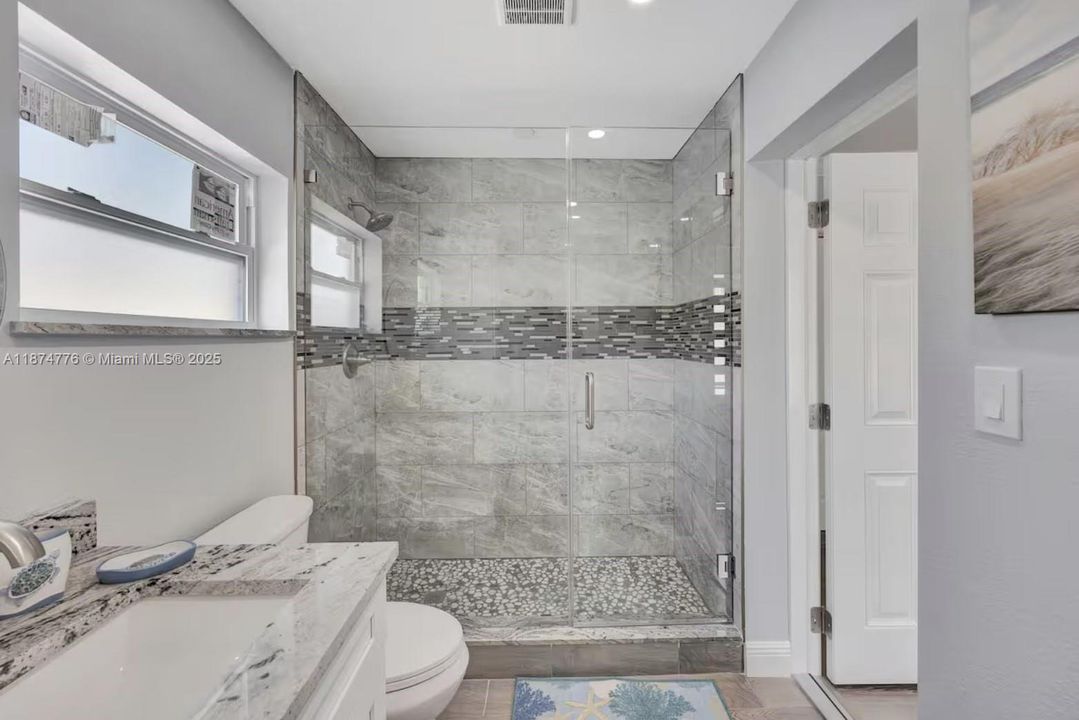 For Sale: $1,450,000 (4 beds, 4 baths, 1517 Square Feet)