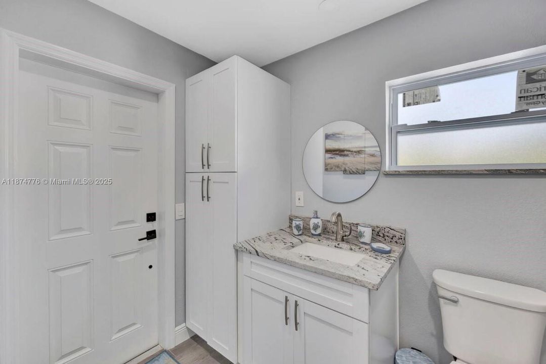 For Sale: $1,450,000 (4 beds, 4 baths, 1517 Square Feet)