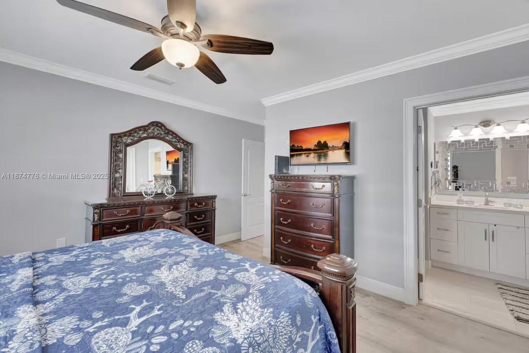 For Sale: $1,450,000 (4 beds, 4 baths, 1517 Square Feet)