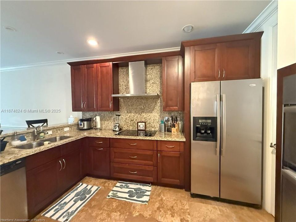 For Sale: $329,900 (3 beds, 2 baths, 1323 Square Feet)