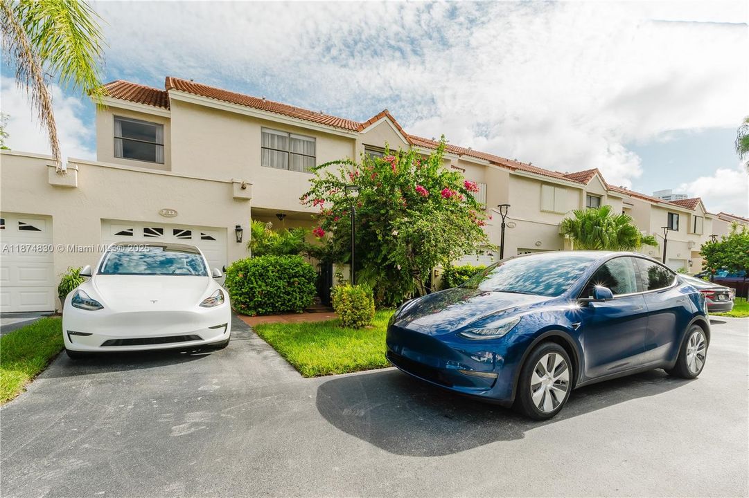 待售: $688,000 (3 贝兹, 2 浴室, 1520 平方英尺)