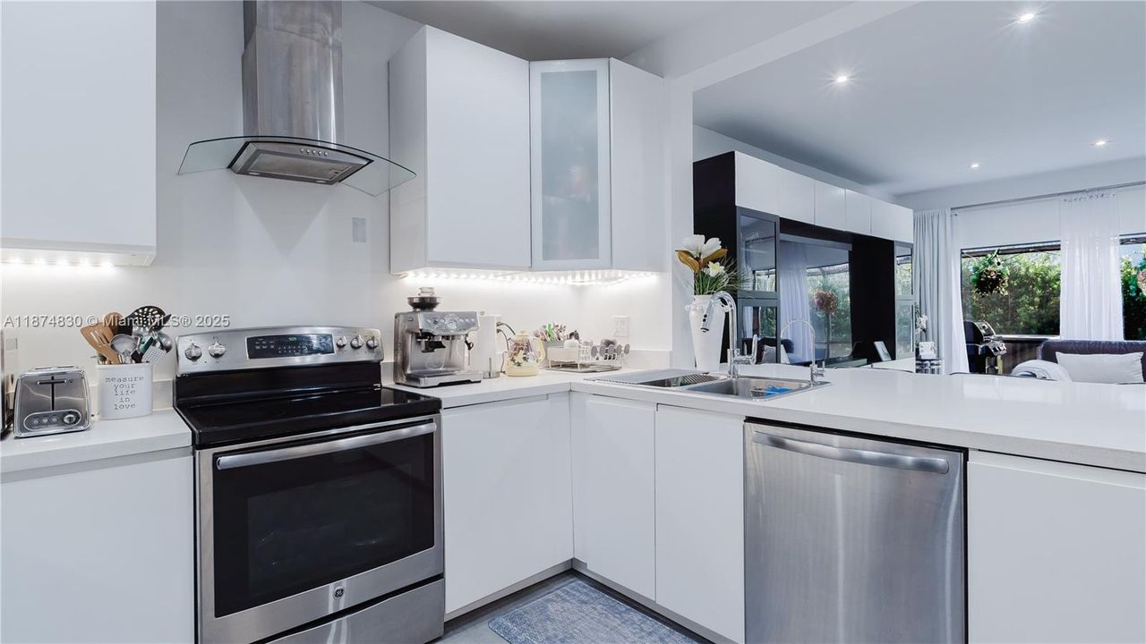 待售: $688,000 (3 贝兹, 2 浴室, 1520 平方英尺)