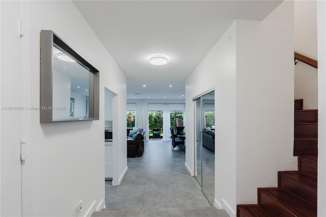 待售: $688,000 (3 贝兹, 2 浴室, 1520 平方英尺)