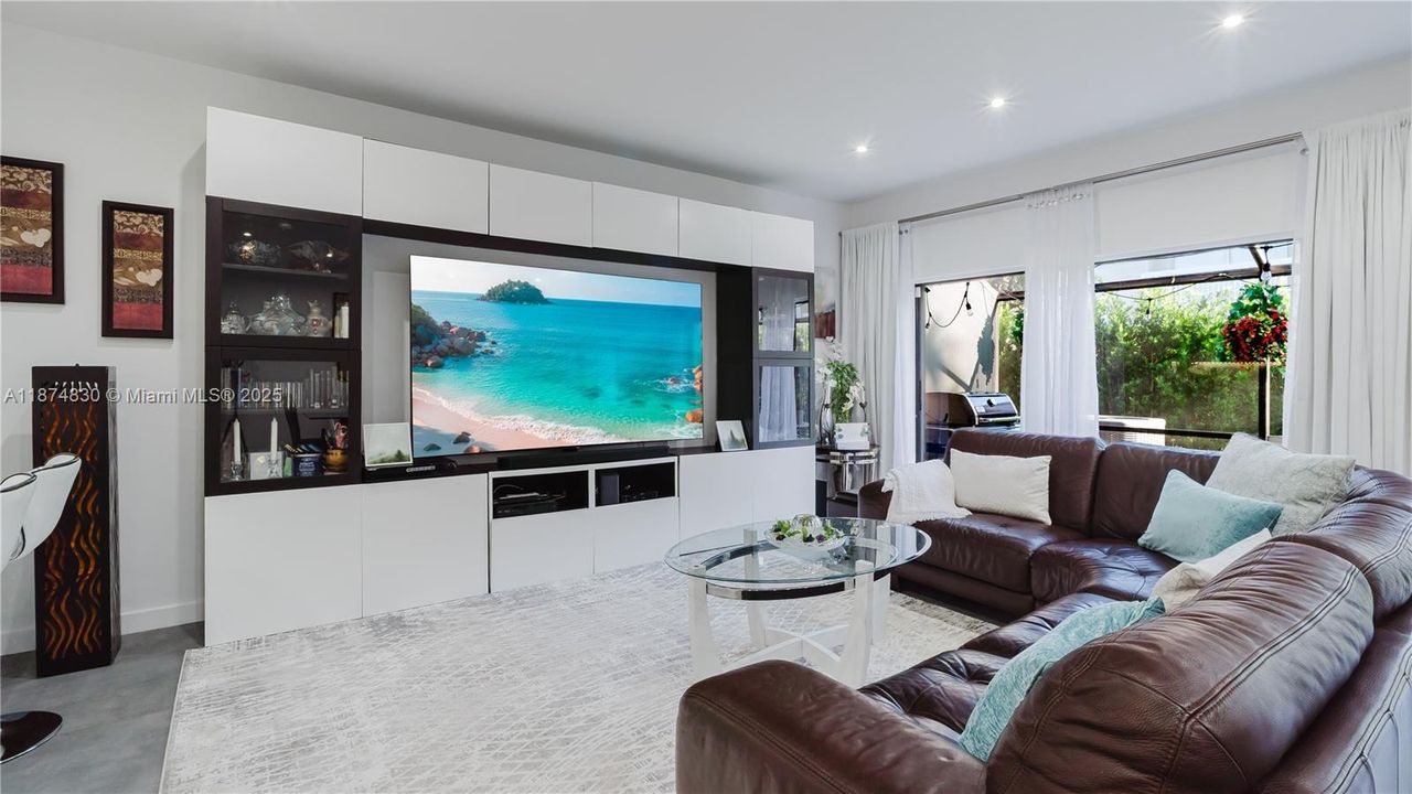 待售: $688,000 (3 贝兹, 2 浴室, 1520 平方英尺)