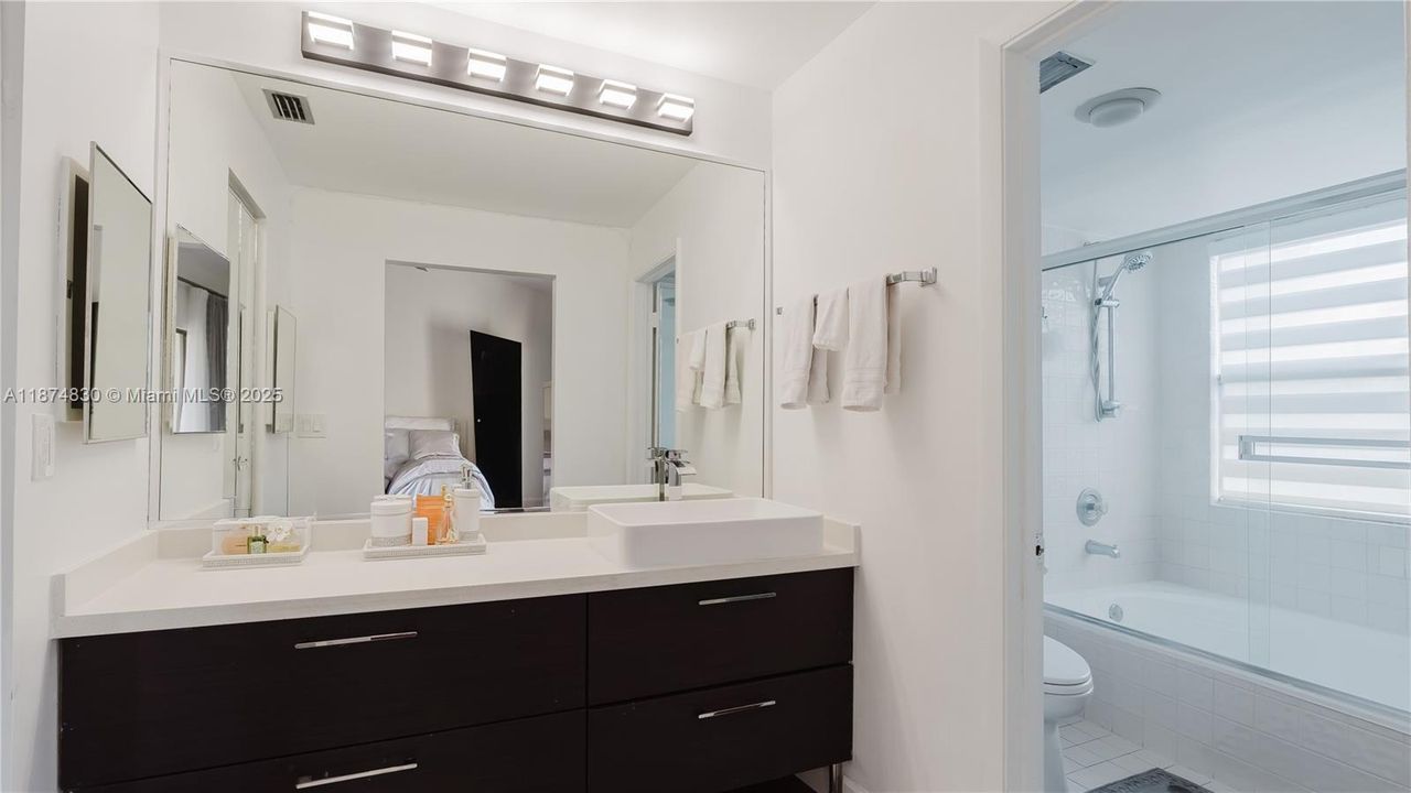 待售: $688,000 (3 贝兹, 2 浴室, 1520 平方英尺)