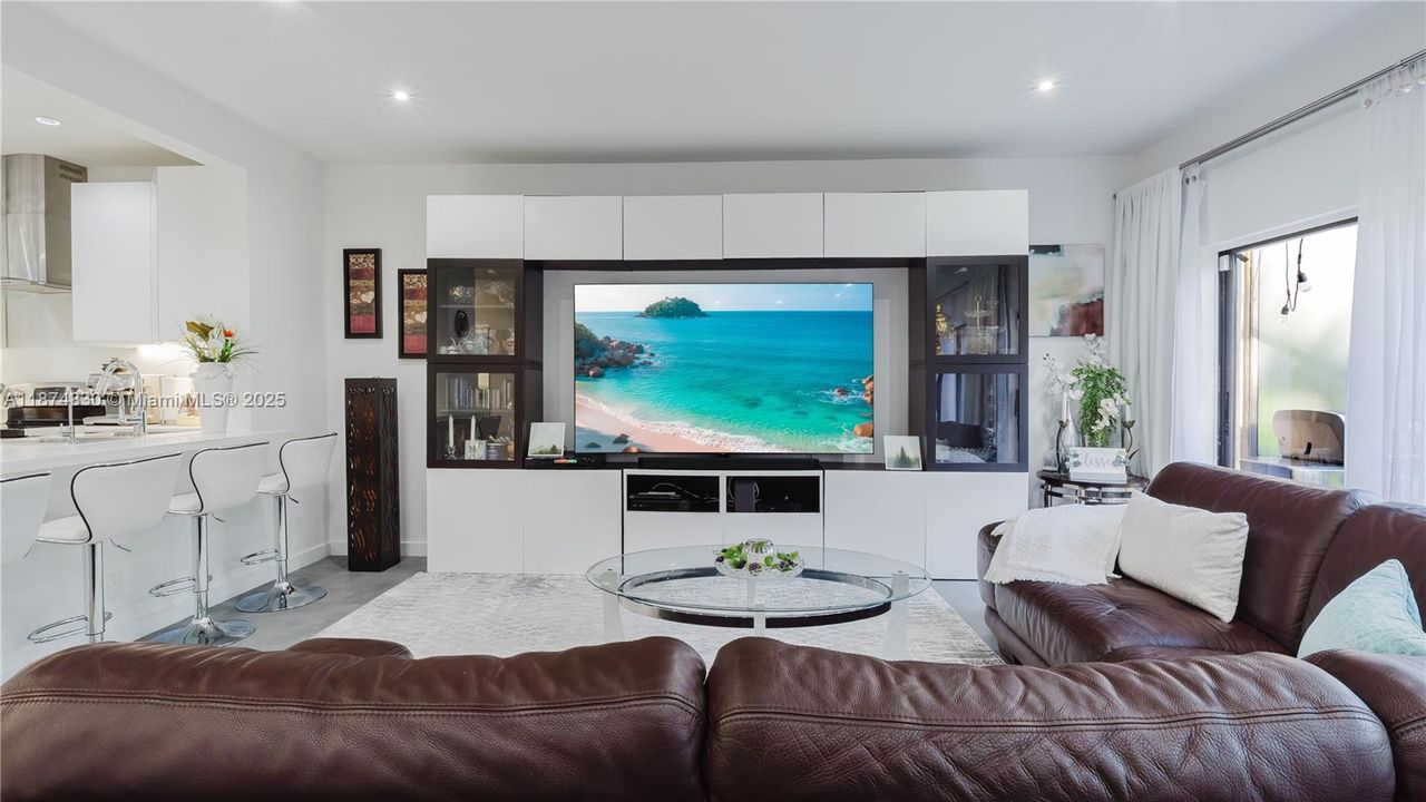 待售: $688,000 (3 贝兹, 2 浴室, 1520 平方英尺)