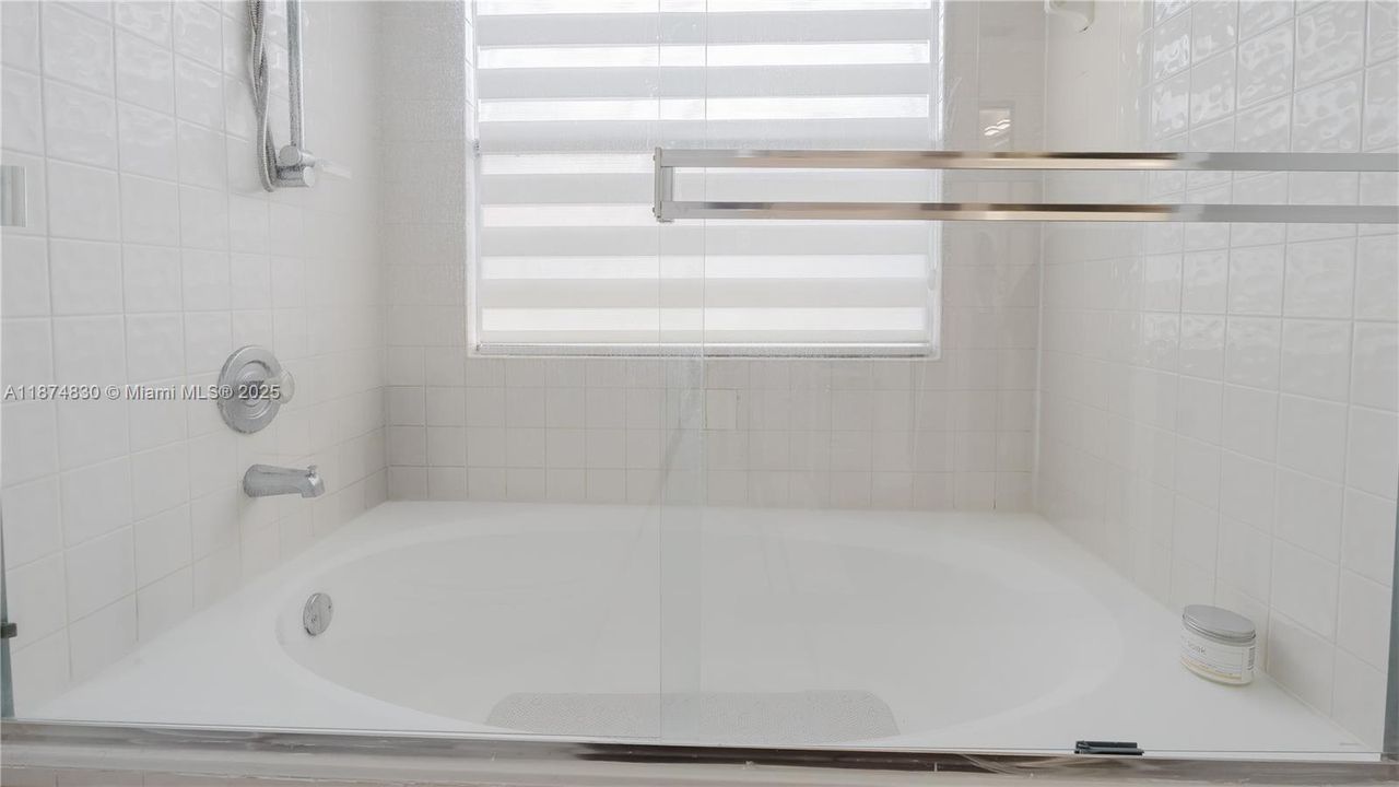 待售: $688,000 (3 贝兹, 2 浴室, 1520 平方英尺)