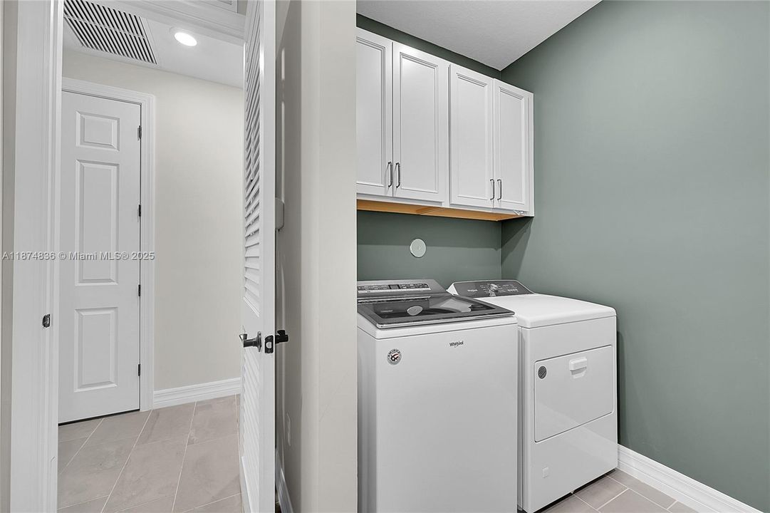 待售: $1,390,000 (3 贝兹, 4 浴室, 2564 平方英尺)