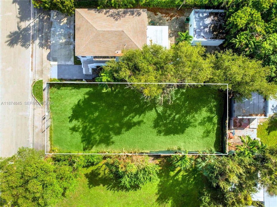 For Sale: $549,900 (0.14 acres)