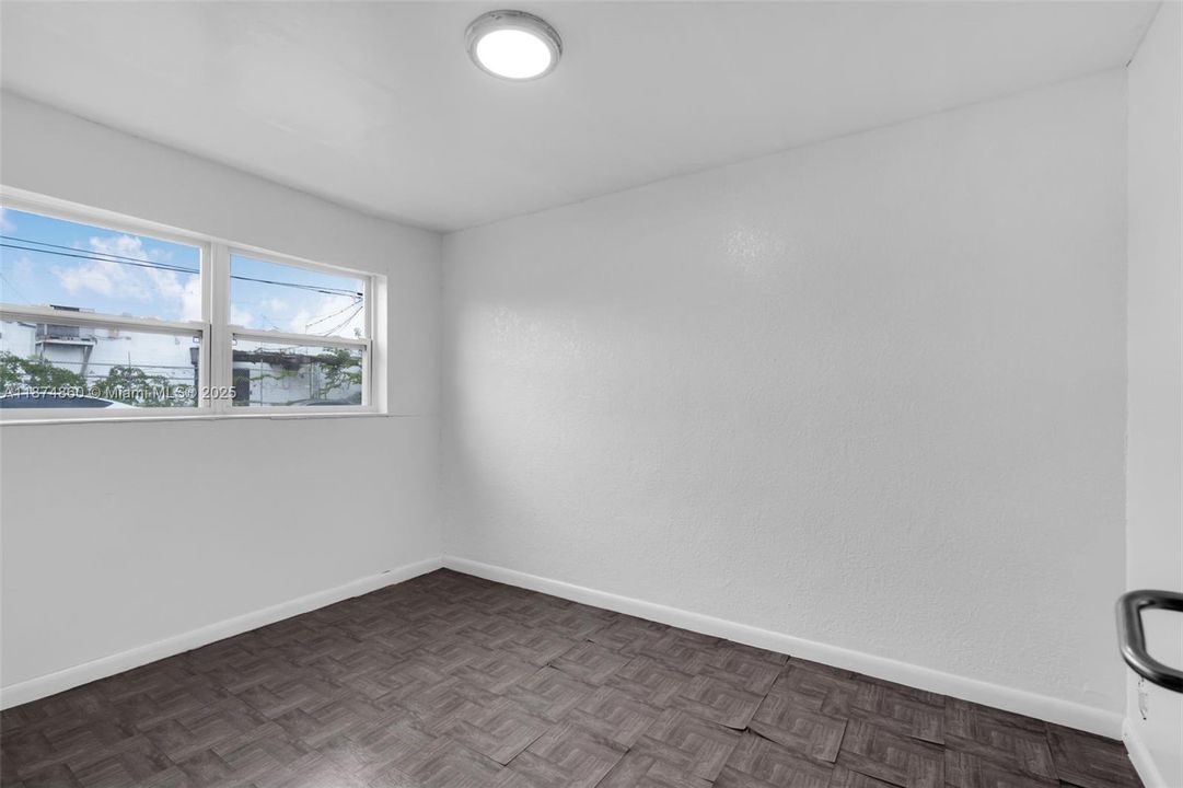 Недавно арендовано: $25 (0 спален, 0 ванн, 0 Квадратных фут)