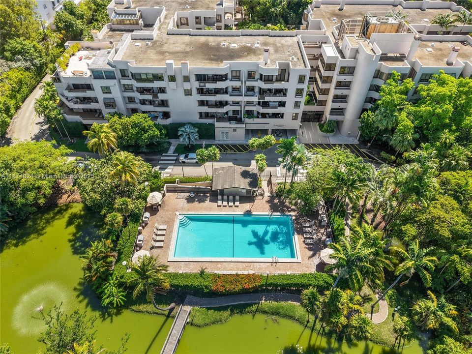 For Rent: $3,000 (3 beds, 2 baths, 1600 Square Feet)