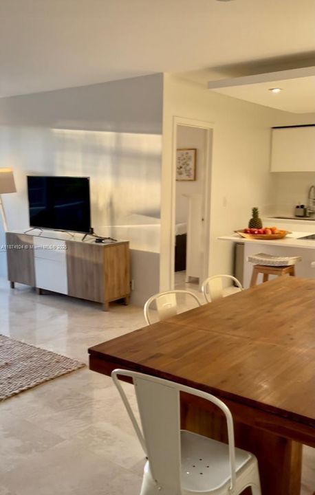 For Rent: $3,000 (3 beds, 2 baths, 1600 Square Feet)