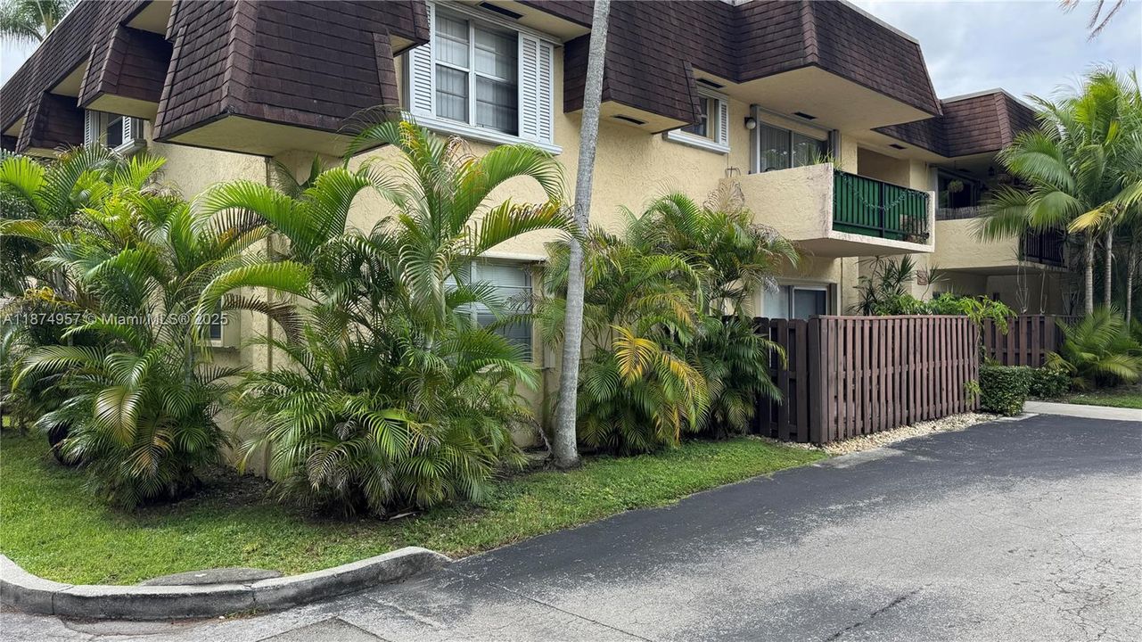 First-floor apartment