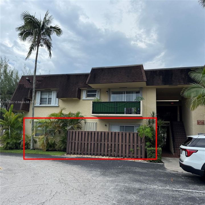 First-floor apartment