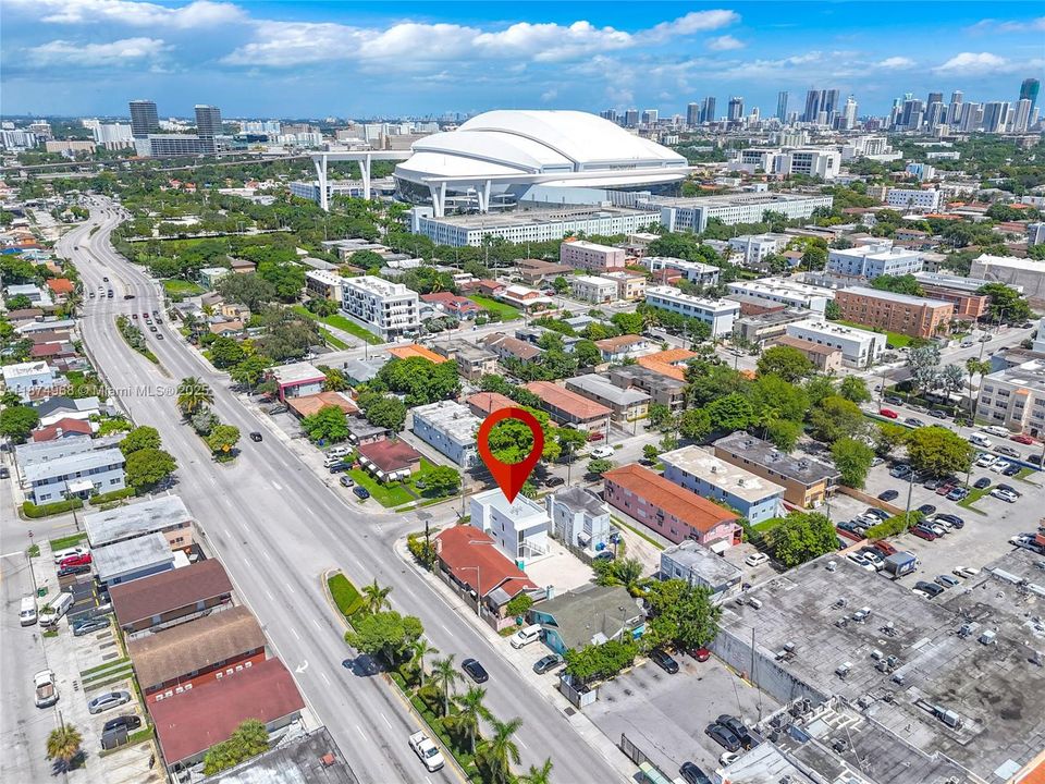 Active With Contract: $451,000 (3 beds, 2 baths, 1300 Square Feet)