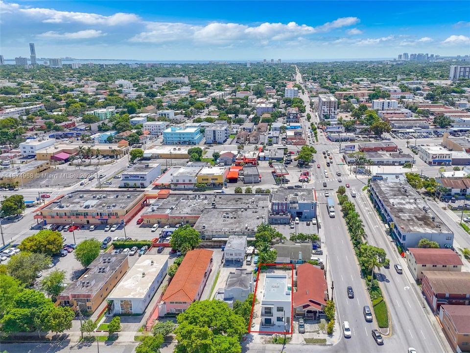 Active With Contract: $451,000 (3 beds, 2 baths, 1300 Square Feet)