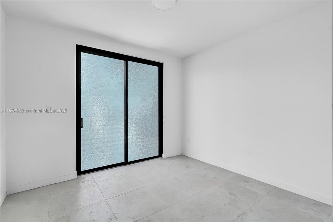 Active With Contract: $451,000 (3 beds, 2 baths, 1300 Square Feet)