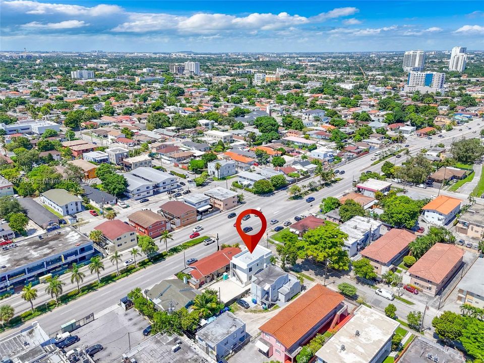 Active With Contract: $451,000 (3 beds, 2 baths, 1300 Square Feet)