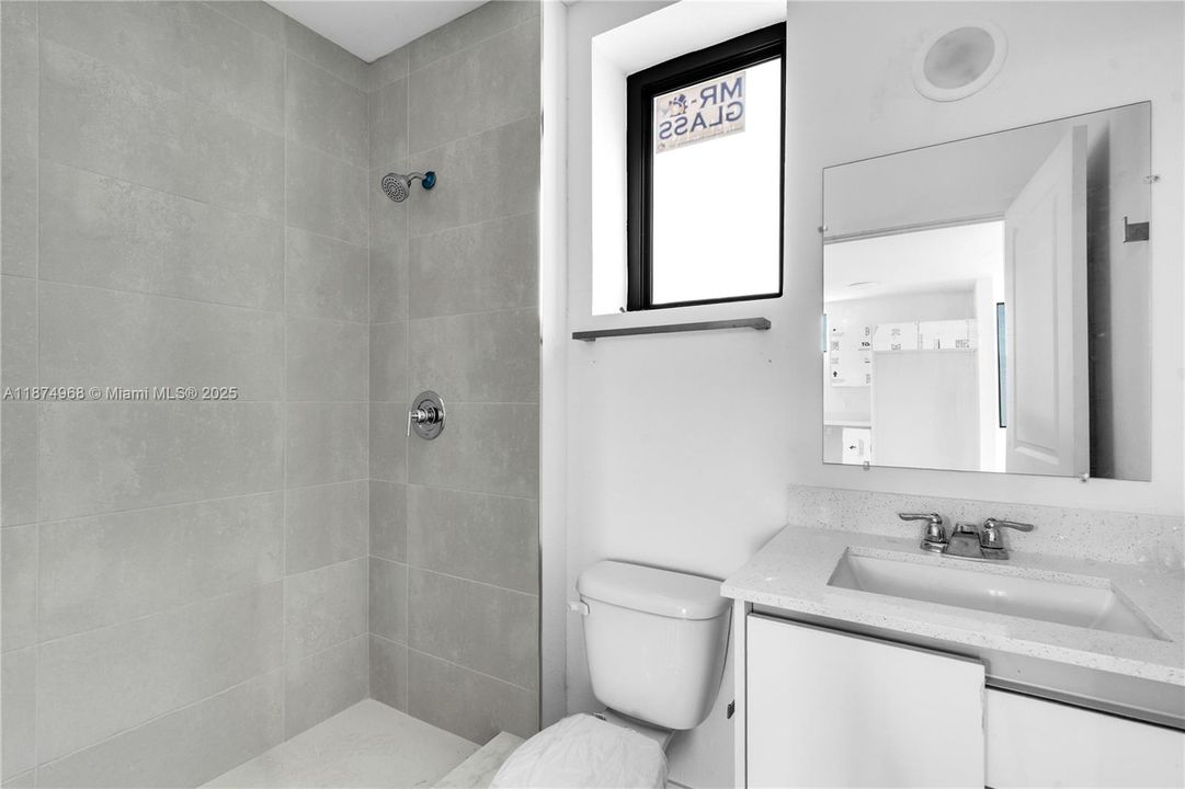 Active With Contract: $451,000 (3 beds, 2 baths, 1300 Square Feet)