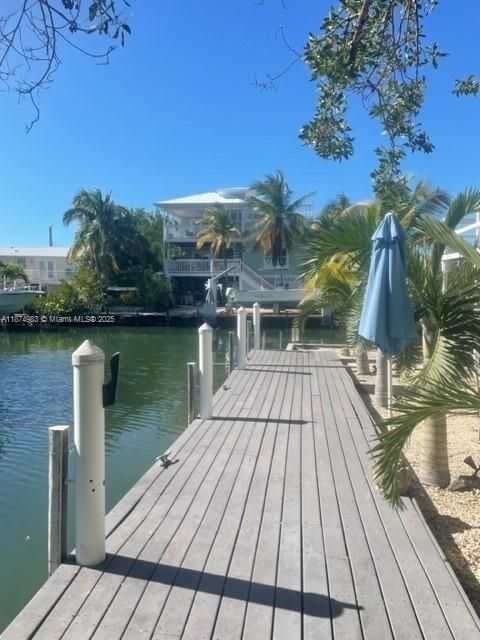 出租: $4,500 (3 贝兹, 1 浴室, 1116 平方英尺)