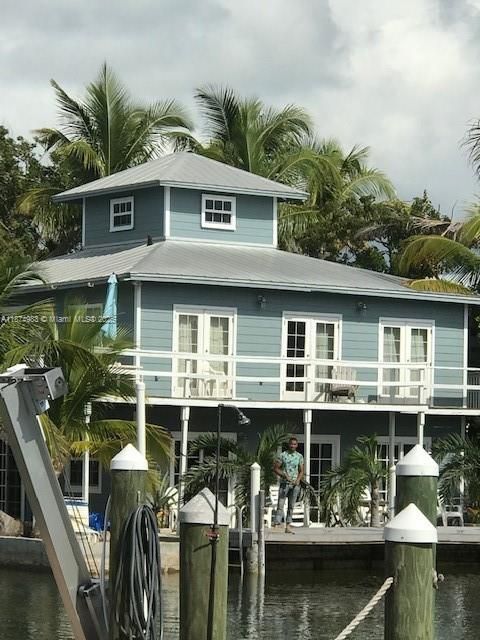 出租: $4,500 (3 贝兹, 1 浴室, 1116 平方英尺)