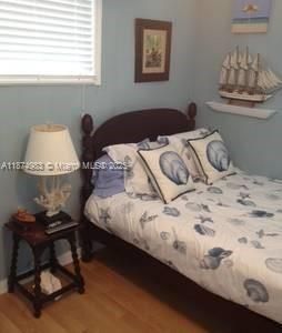 出租: $4,500 (3 贝兹, 1 浴室, 1116 平方英尺)