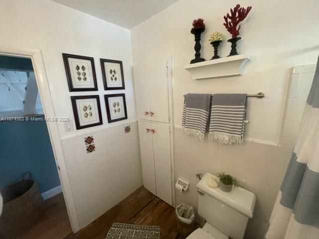 出租: $4,500 (3 贝兹, 1 浴室, 1116 平方英尺)