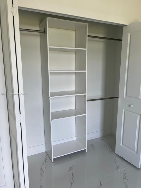 最近租的: $2,250 (3 贝兹, 2 浴室, 0 平方英尺)