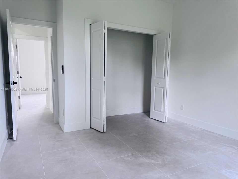 最近租的: $2,250 (3 贝兹, 2 浴室, 0 平方英尺)