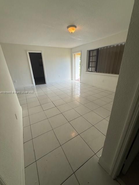 Недавно арендовано: $2,550 (4 спален, 2 ванн, 0 Квадратных фут)