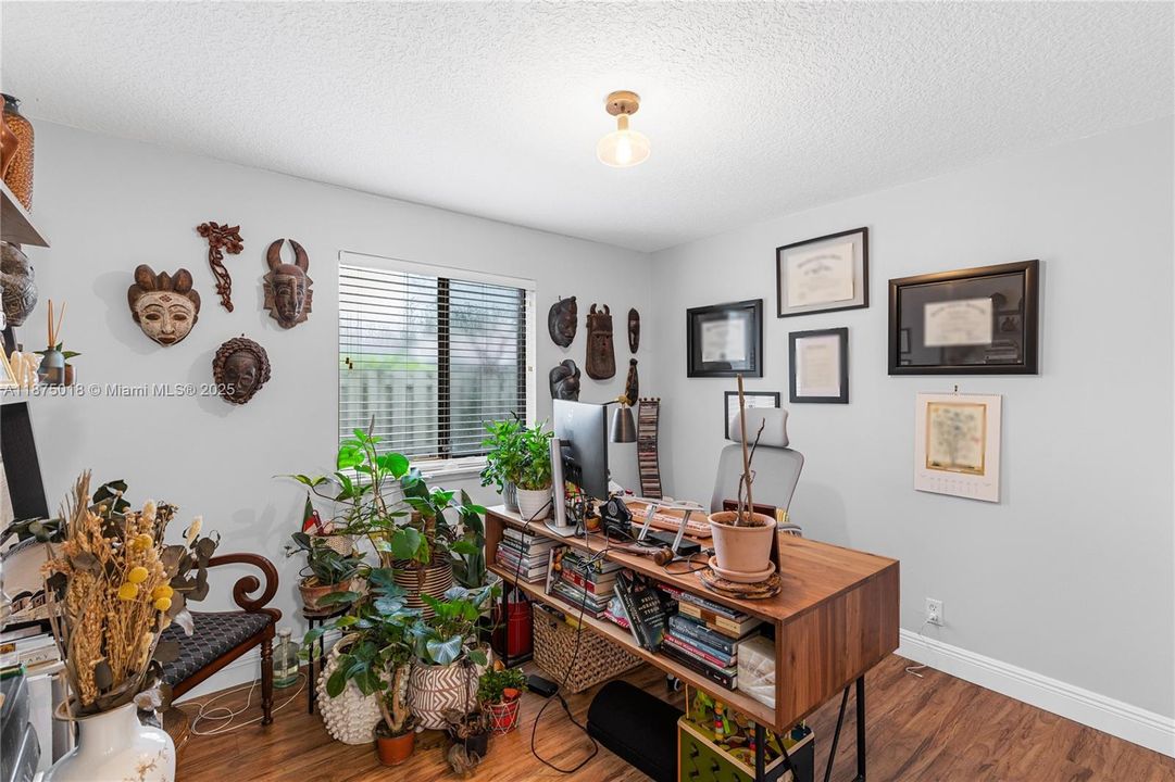 Den/Office or potential bedroom