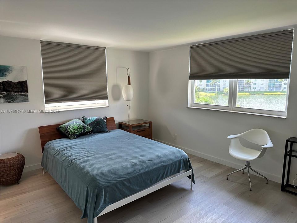 合同活跃: $249,000 (2 贝兹, 2 浴室, 1190 平方英尺)