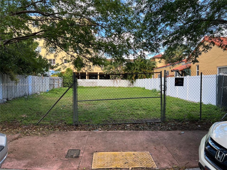 For Sale: $2,600,000 (4,000.00 acres)