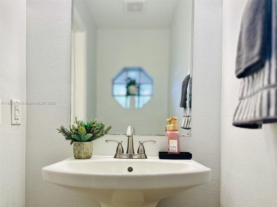 На продажу: $422,000 (3 спален, 2 ванн, 1473 Квадратных фут)