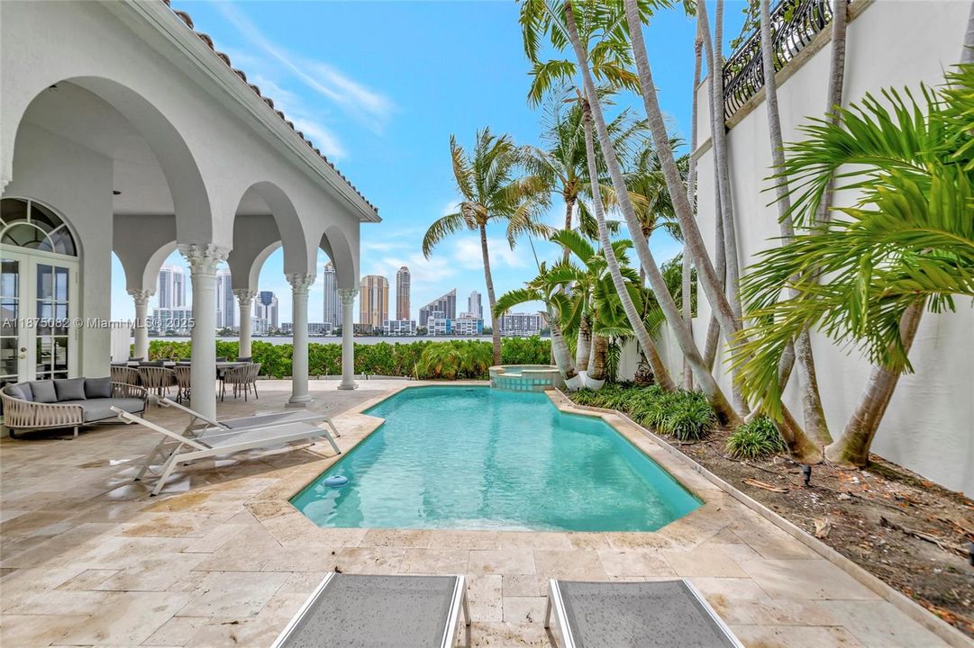 For Sale: $9,999,999 (4 beds, 5 baths, 5319 Square Feet)