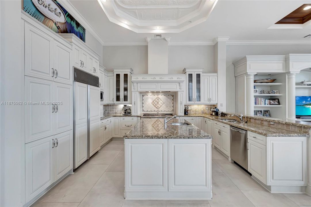 For Sale: $9,999,999 (4 beds, 5 baths, 5319 Square Feet)