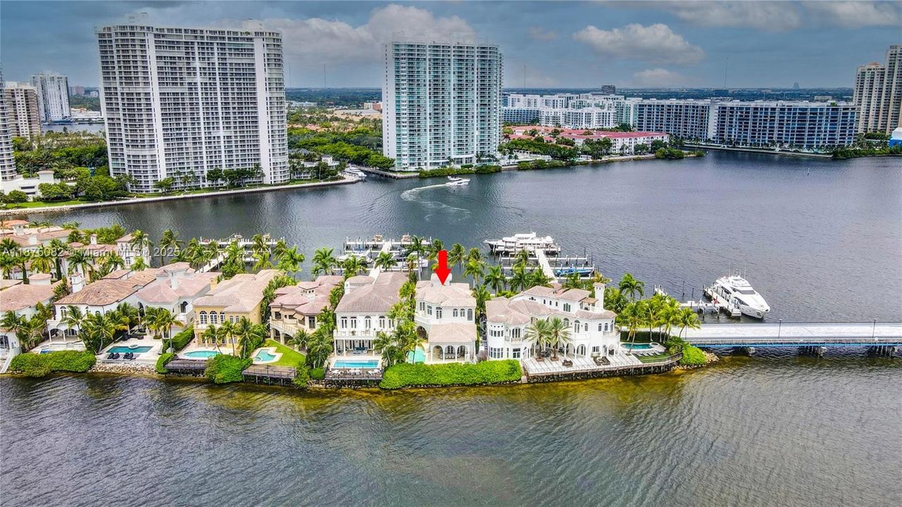 For Sale: $9,999,999 (4 beds, 5 baths, 5319 Square Feet)